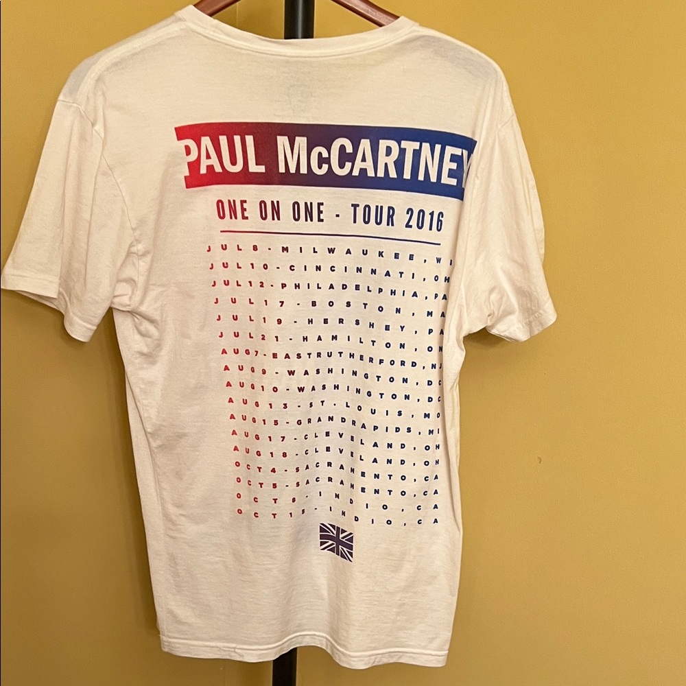 Paul McCartney Union Jack Graphic Tee - White with Red & Blue Print size medium - Picture 3 of 9